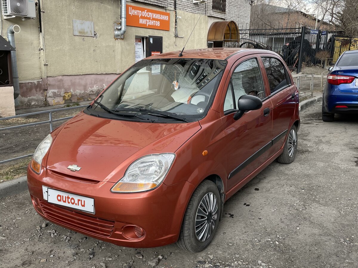 Купить б/у Chevrolet Spark II 0.8 AT (52 л.с.) бензин автомат в Кургане ...