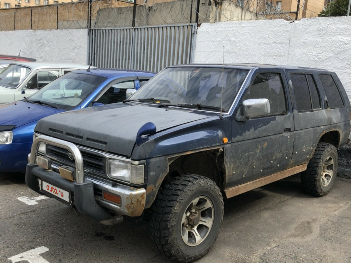 Внедорожник Ниссан Террано