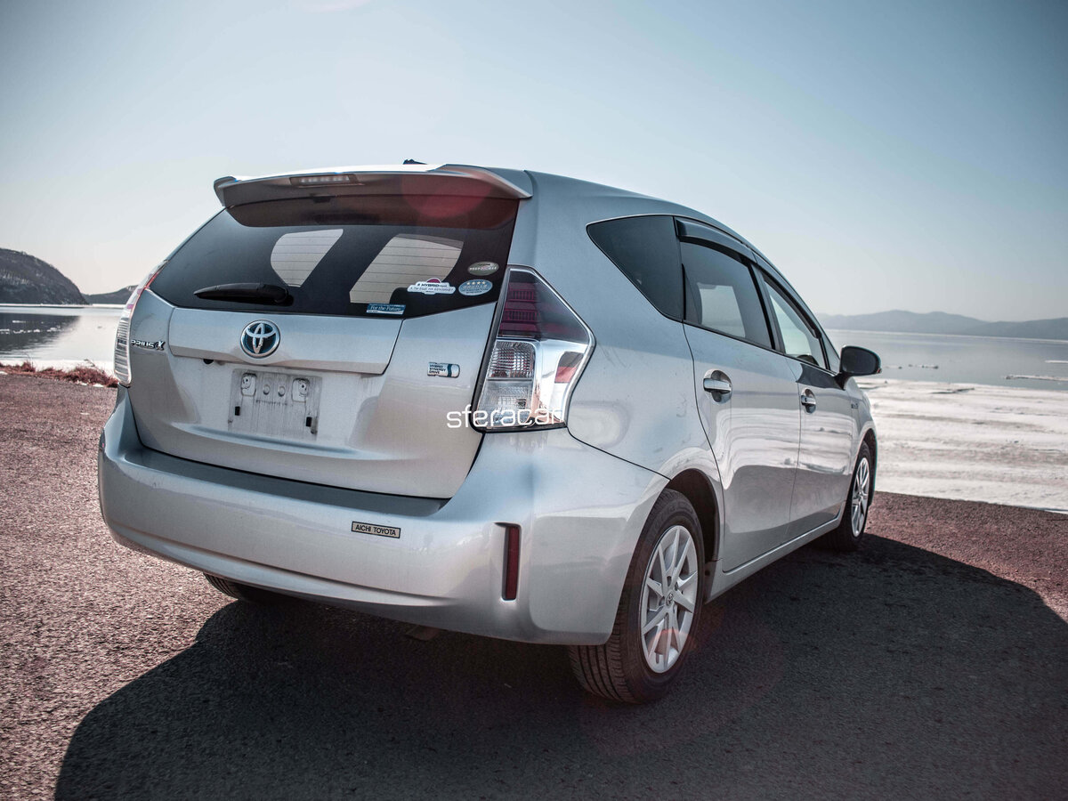 Toyota Prius Alpha zvw41w