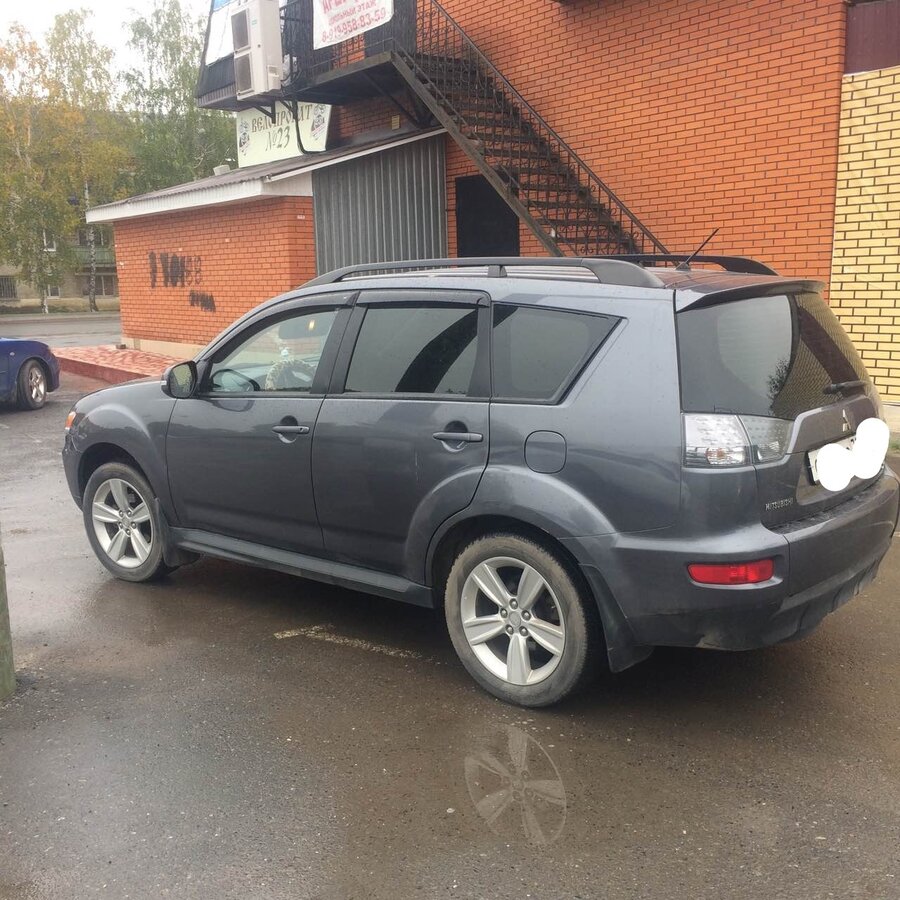 Купить б/у Mitsubishi Outlander II Рестайлинг 2.0 MT (147