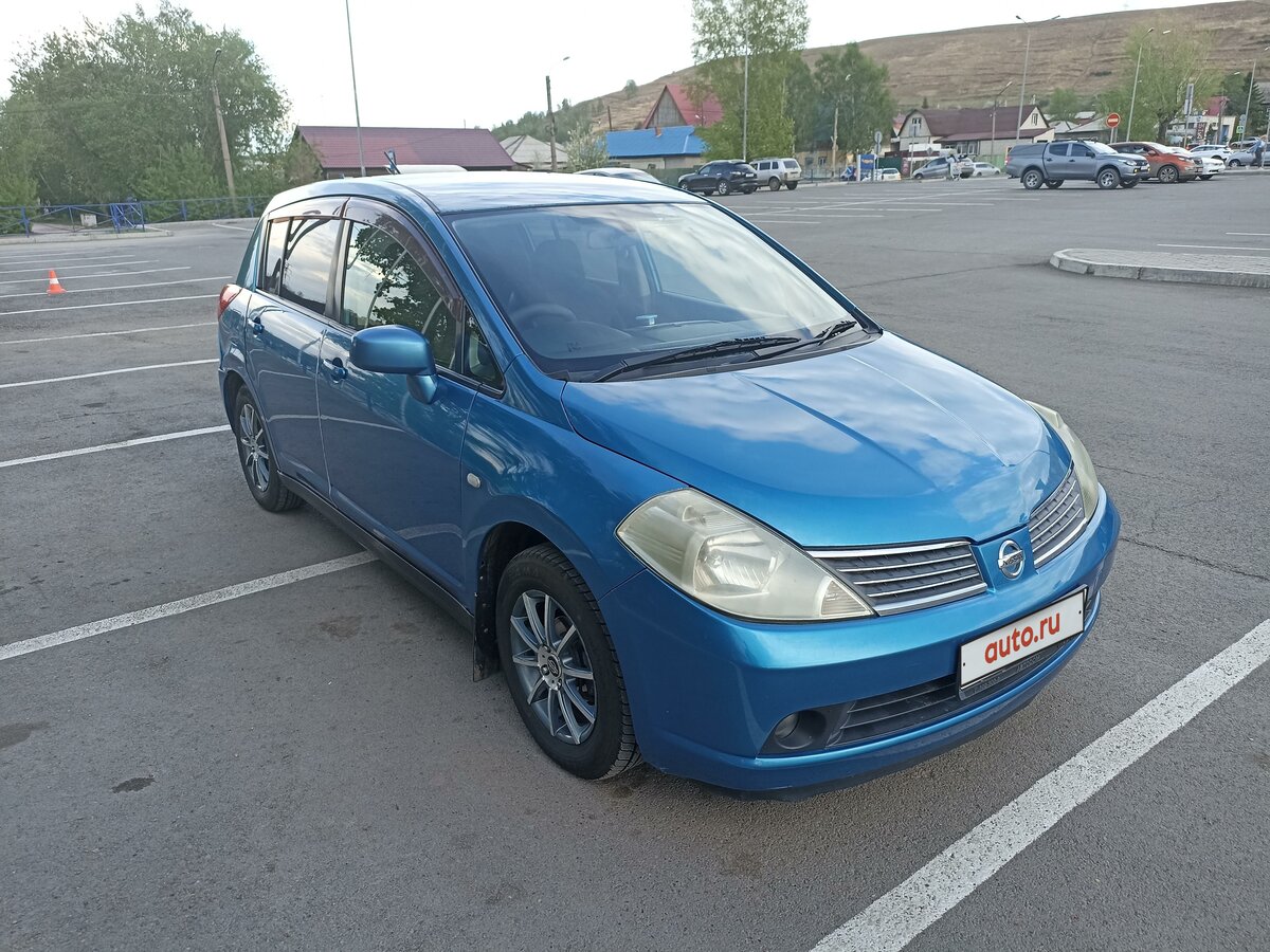 Ниссан Тиида 2005 хэтчбек
