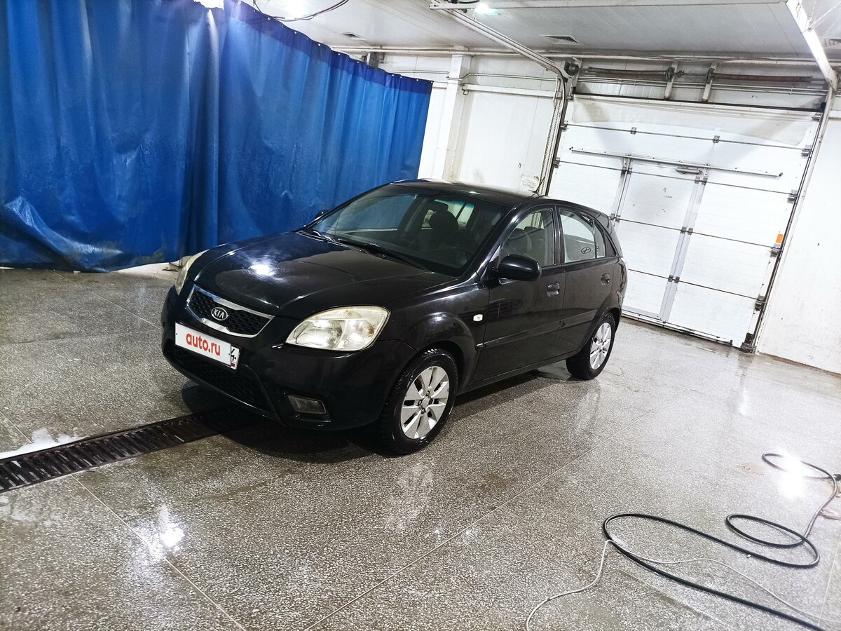 Купить б/у Kia Rio II Рестайлинг 1.4 MT (97 л.с.) бензин механика в ...