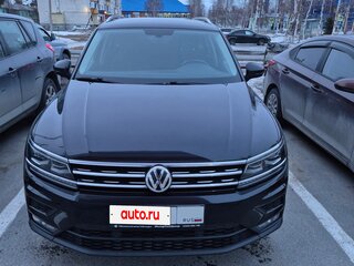 2018 Volkswagen Tiguan II, чёрный, 2590000 рублей, вид 1