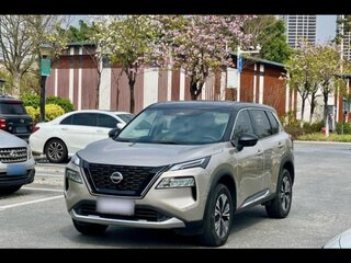 2023 Nissan X-Trail IV, бежевый, 2430000 рублей, вид 1