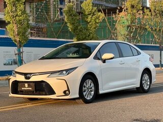 2021 Toyota Corolla XII (E210), белый, 1200000 рублей, вид 1