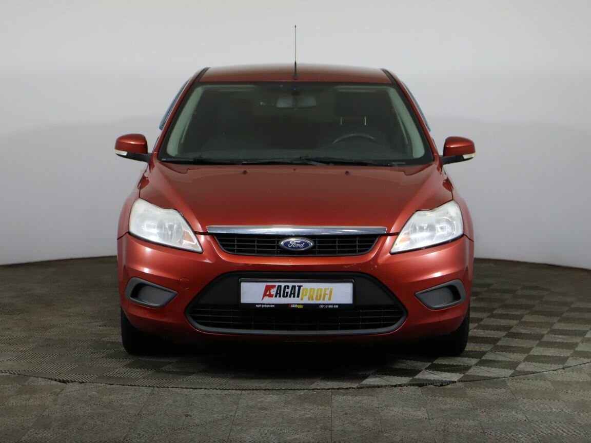 Ford Focus 2008 седан красный