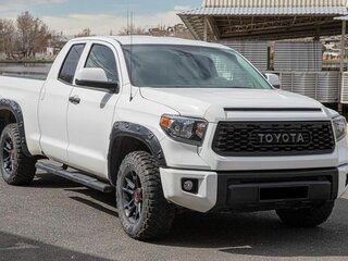 2018 Toyota Tundra Long Bed II Рестайлинг, белый, 6100000 рублей, вид 1