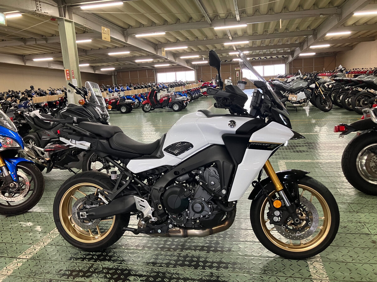 Yamaha MT-09 Tracer (FJ-09)