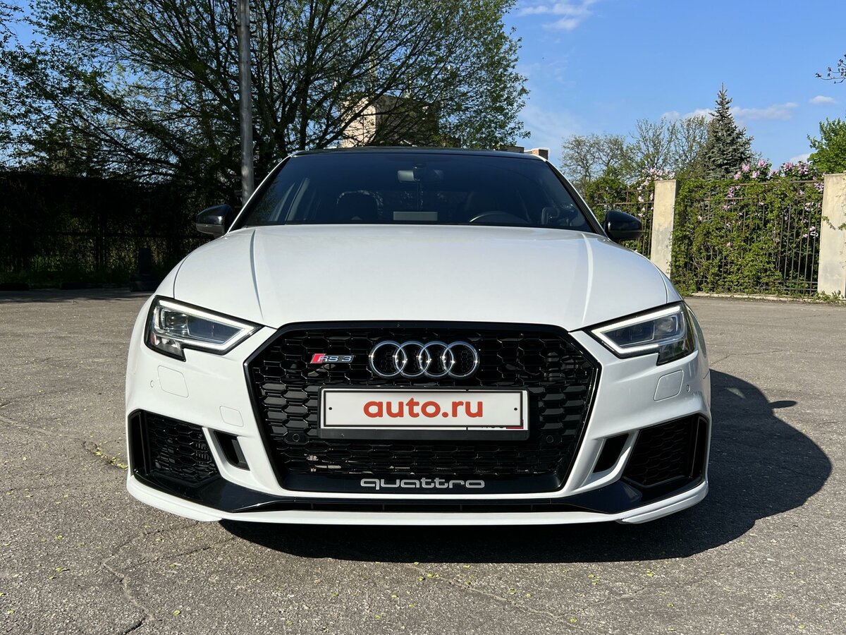 Купить б/у Audi RS 3 II (8V) Рестайлинг 2.5 AMT (400 л.с.) 4WD бензин ...