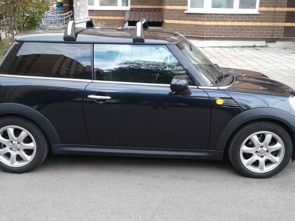 2007 Mini Hatch One II (R56), чёрный