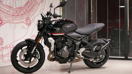 triumph trident 660