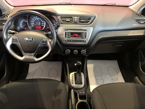 2016 Kia Rio III Рестайлинг, белый - вид 8