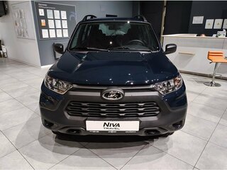 2025 Lada (ВАЗ) Niva I Рестайлинг (Travel), зелёный, 1424500 рублей, вид 1