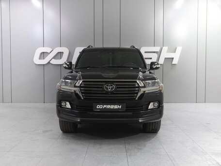 Купить Toyota Land Cruiser 200 Series Рестайлинг 2 с