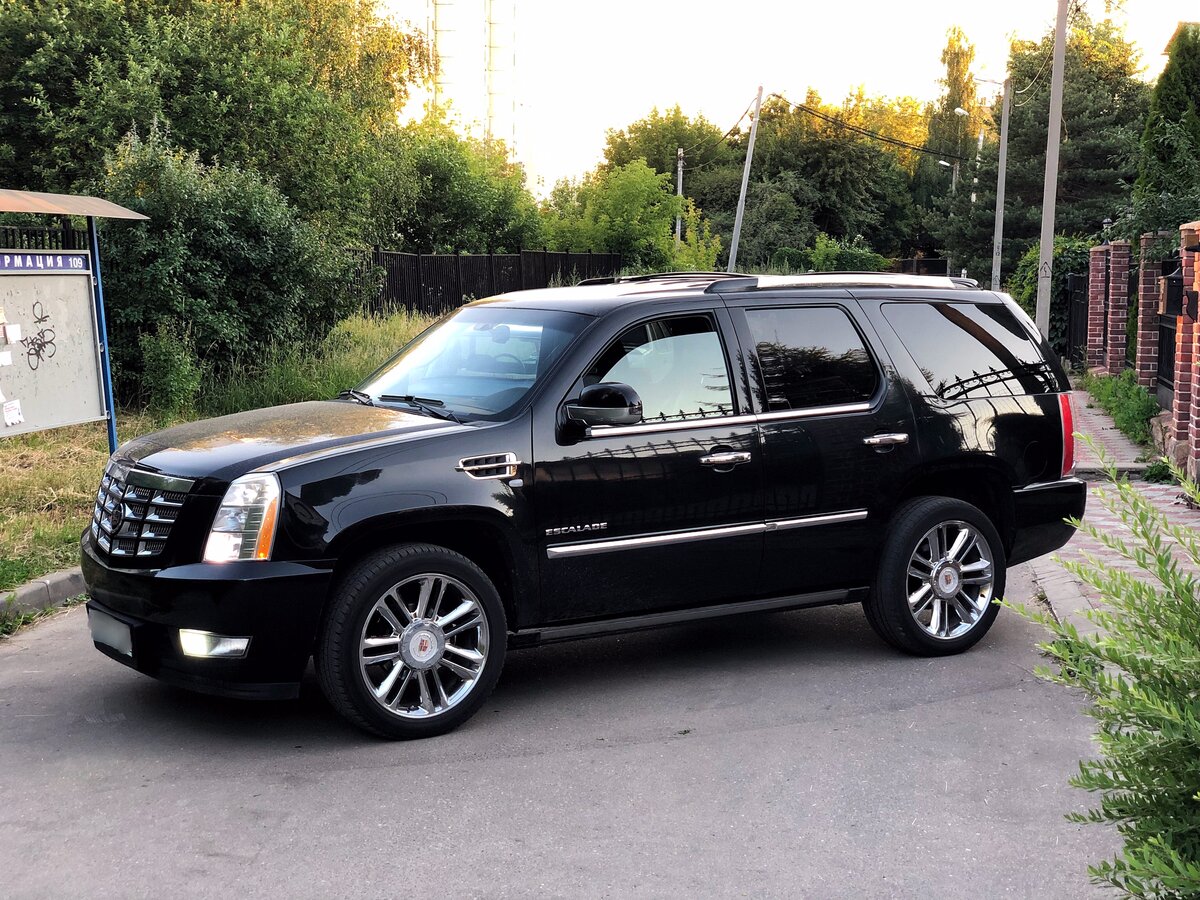 Cadillac escalade третьего поколения минусы