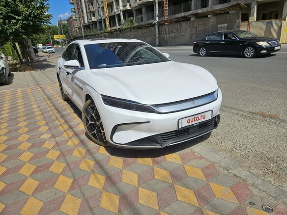 2022 BYD Han I Рестайлинг, белый - вид 1