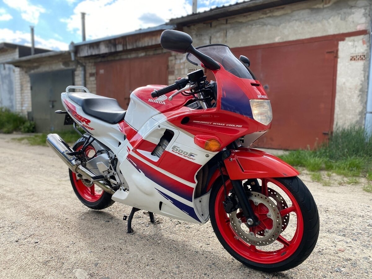 Honda CBR f2