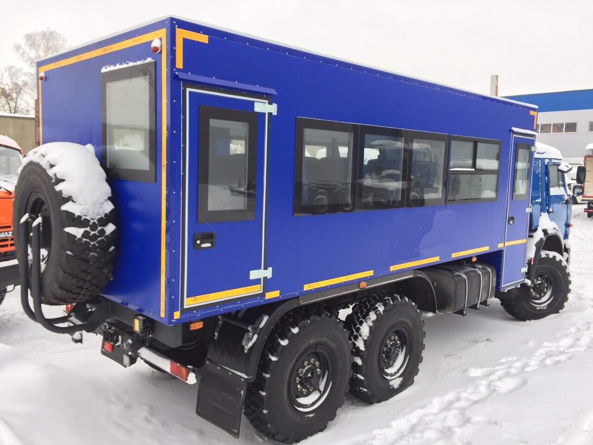 КАМАЗ 43118 вахтовый автобус