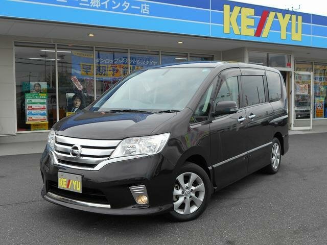 Nissan serena iv