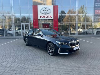 2024 BMW 5 серии Long 530Li VIII (G60/G61/G68), чёрный, 5899000 рублей, вид 2