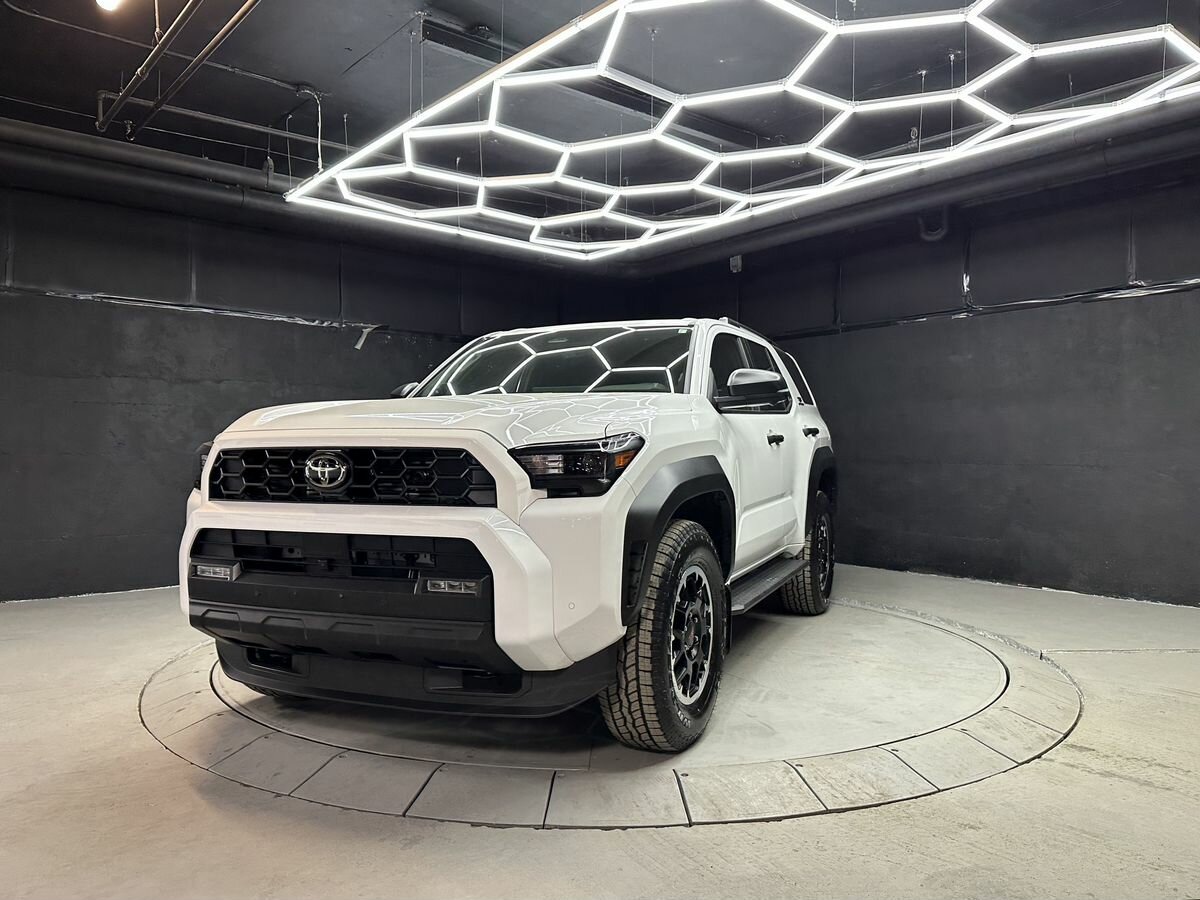 Toyota 4Runner VI