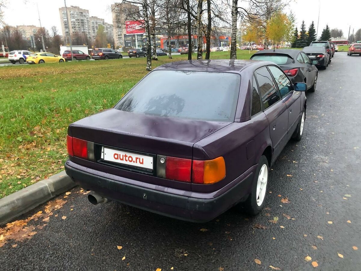 Ауди сотка белая
