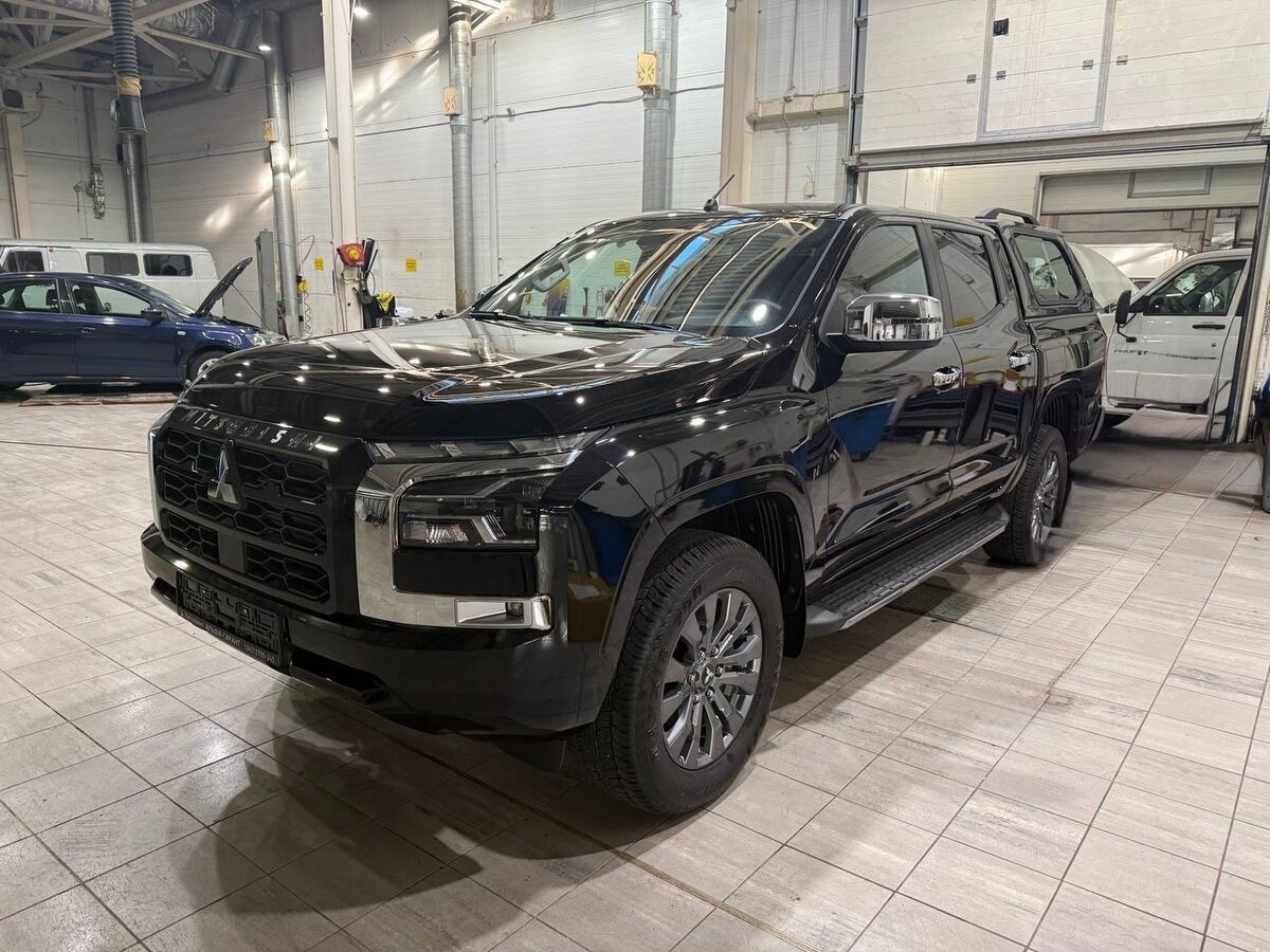 Mitsubishi L200 VI
