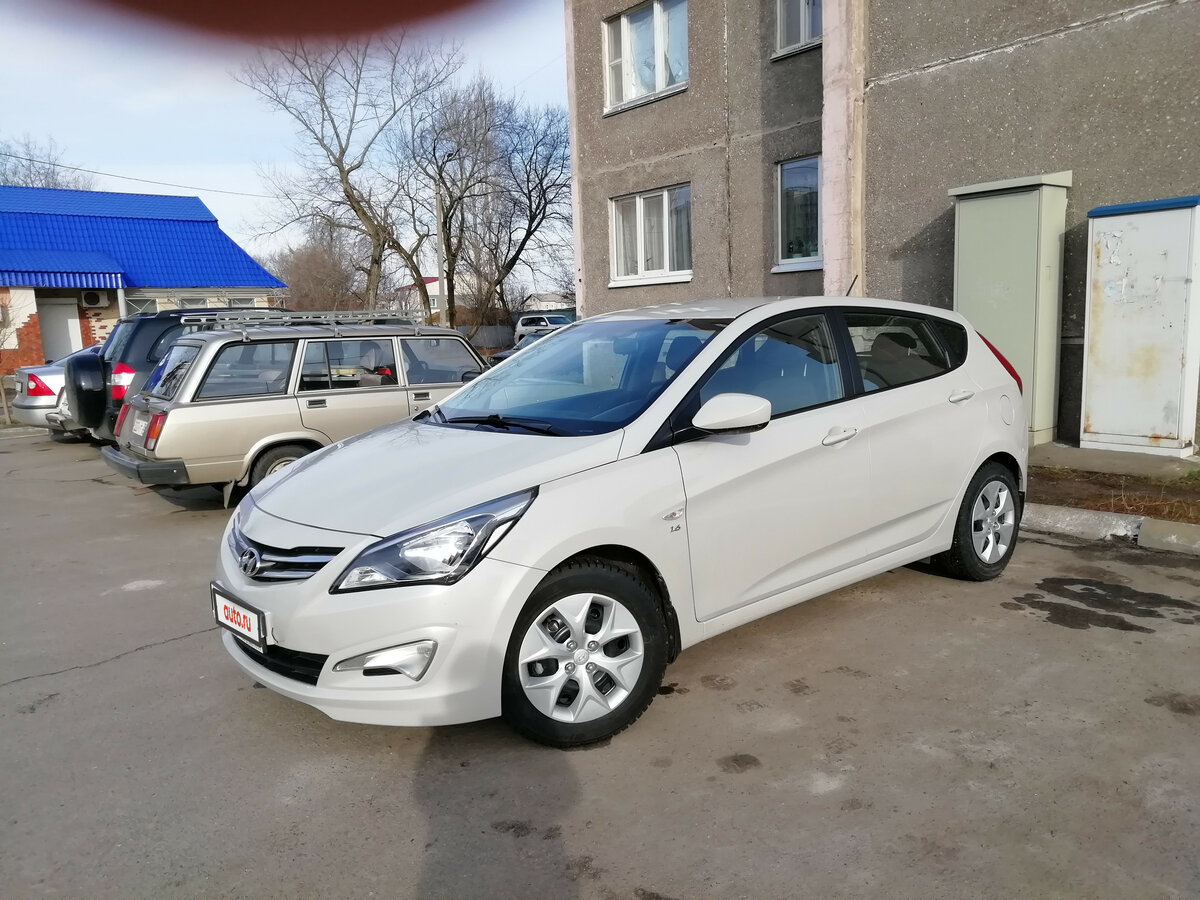 Купить б/у Hyundai Solaris I Рестайлинг 1.6 AT (123 л.с.) бензин ...