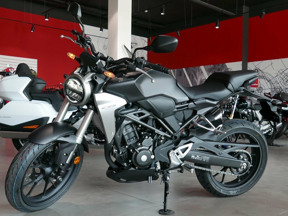 Купить новый Honda CB 300R инжектор в Москве: чёрный классик 2020 года ...