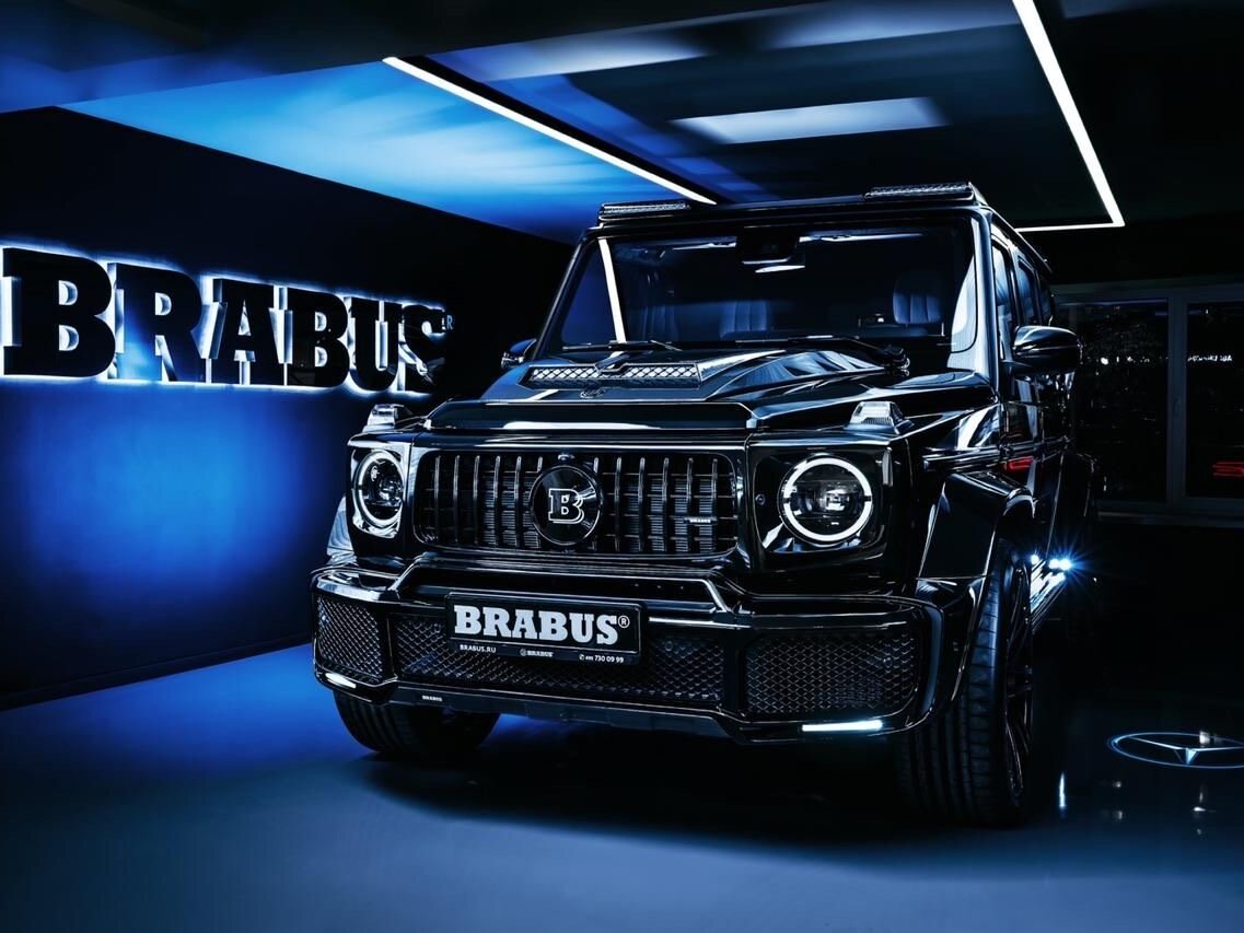 Kupit Novyj Mercedes Benz G Klass Amg Ii W463 Brabus 700 4 0 At 700 L S 4wd Benzin Avtomat V Moskve Chyornyj Mersedes Benc G Klass Amg Ii W463 Vnedorozhnik 5 Dvernyj Goda Na Avto Ru