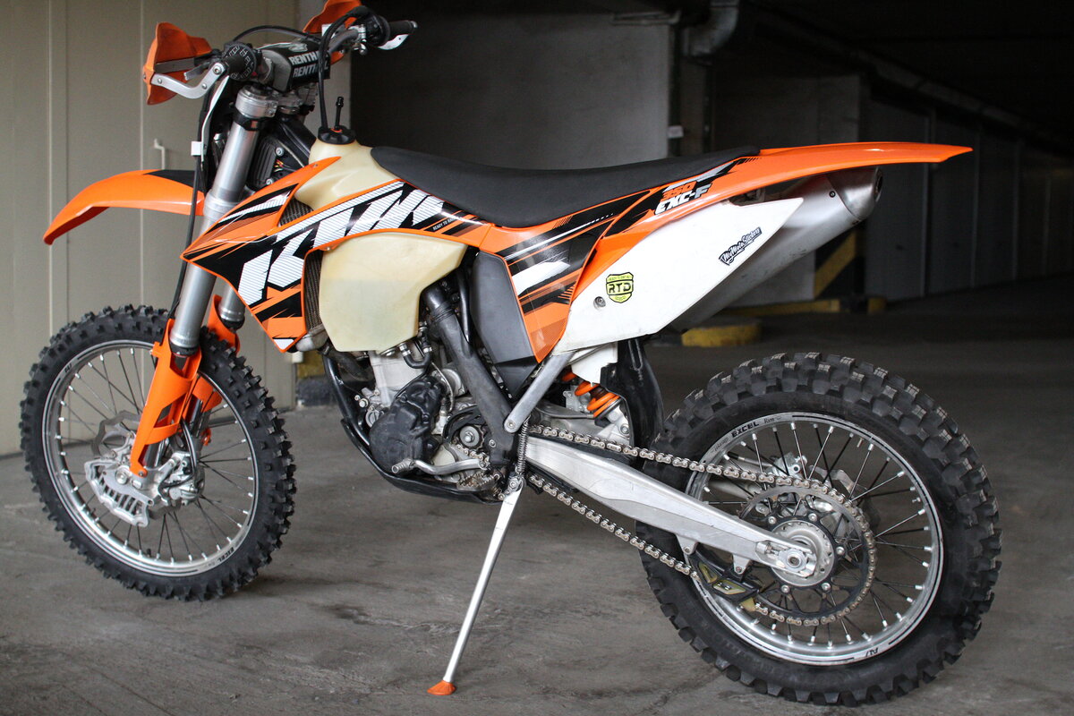 2013 KTM 350 EXC F, оранжевый.