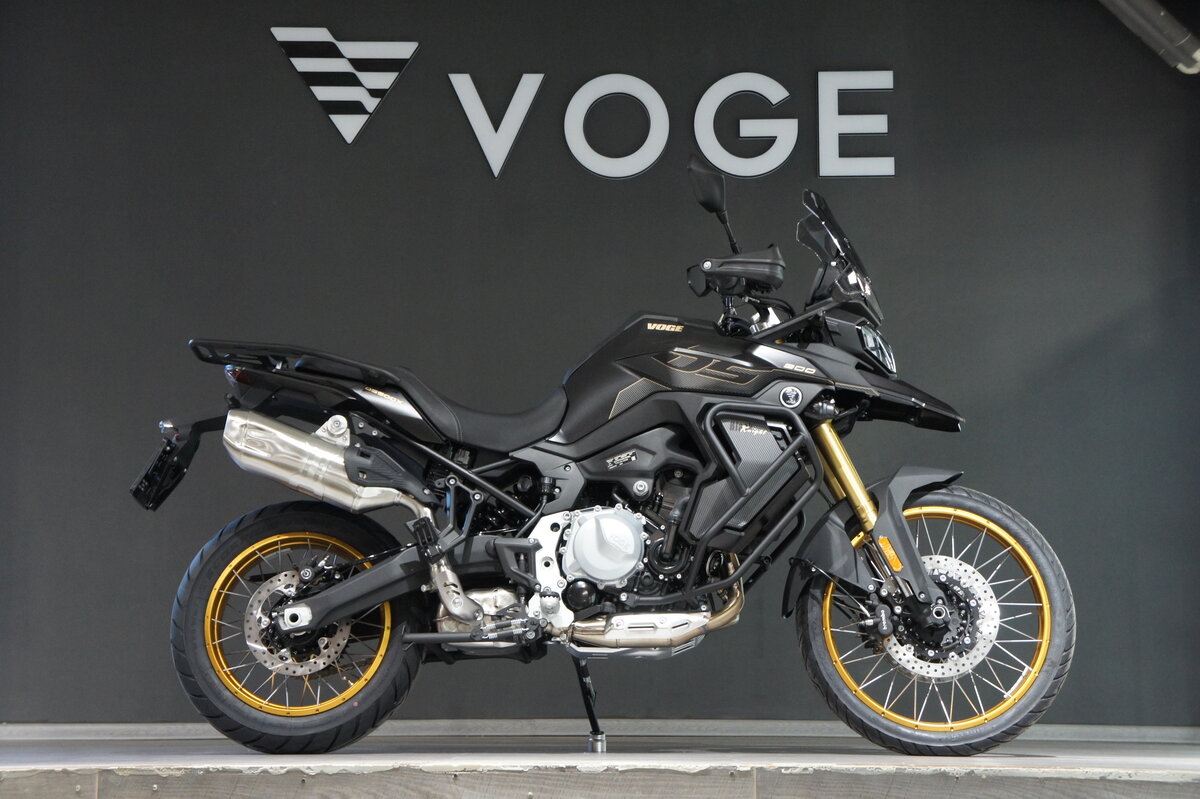 Voge 900DSX