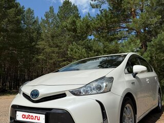 2018 Toyota Prius Alpha I (ZVW40/41) Рестайлинг, белый, 1490000 рублей, вид 1