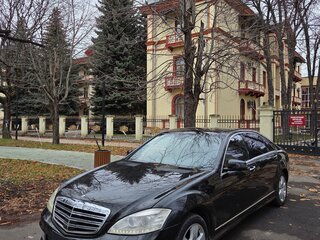 2010 Mercedes-Benz S-Класс 500 Long V (W221) Рестайлинг, чёрный, 1400000 рублей, вид 1