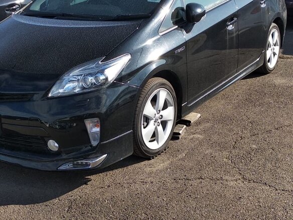 2014 Toyota Prius III Рестайлинг (XW30), чёрный, 1450000 рублей