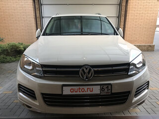 2010 Volkswagen Touareg II, белый, 1500000 рублей, вид 1
