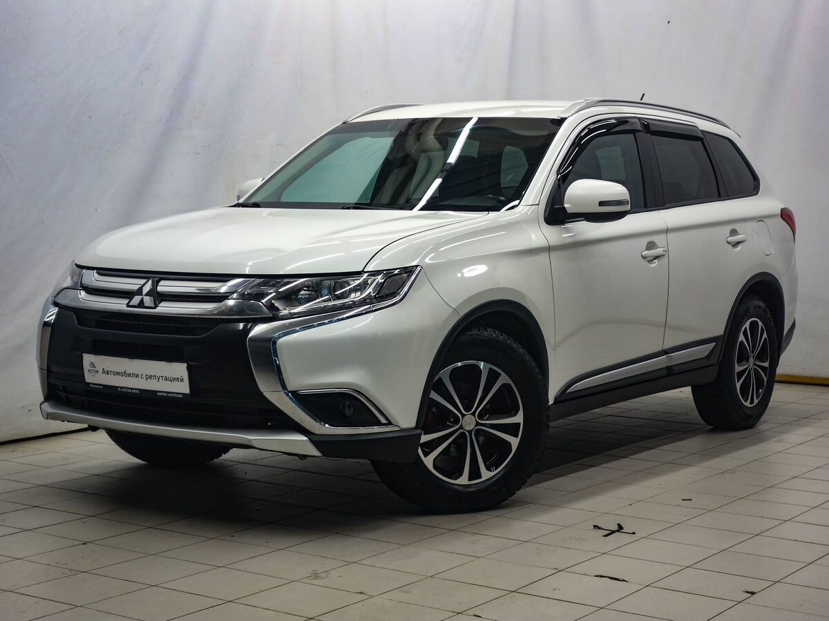 Купить б/у Mitsubishi Outlander III Рестайлинг 2 2.0 CVT (146 л.с.) 4WD ...