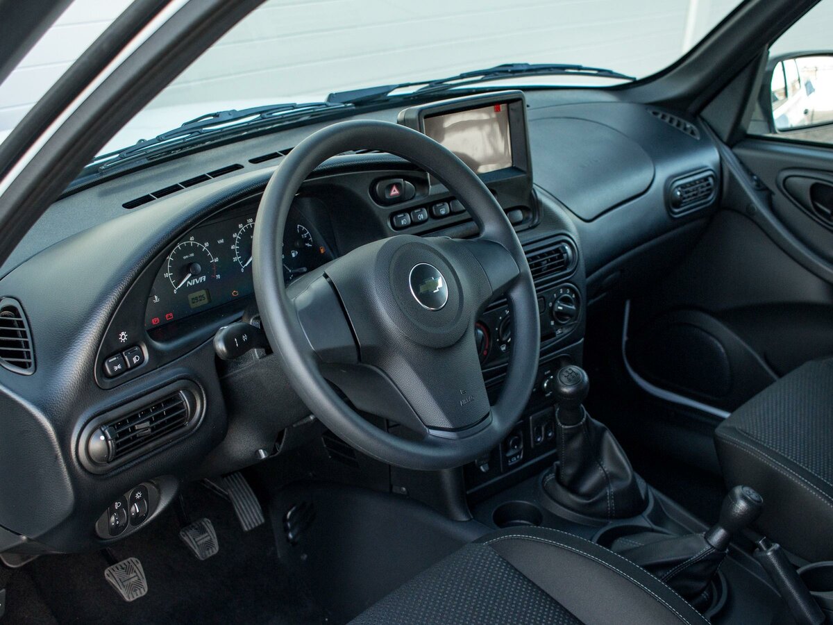 Гремит салон нива шевроле - 84 фото