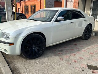 2004 Chrysler 300C I, белый, 1450000 рублей, вид 1
