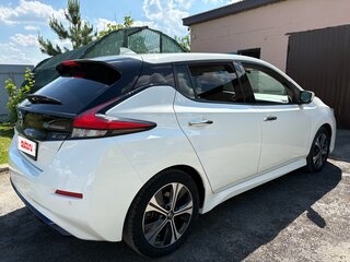 2021 Nissan Leaf II (ZE1), белый, 2250000 рублей, вид 3