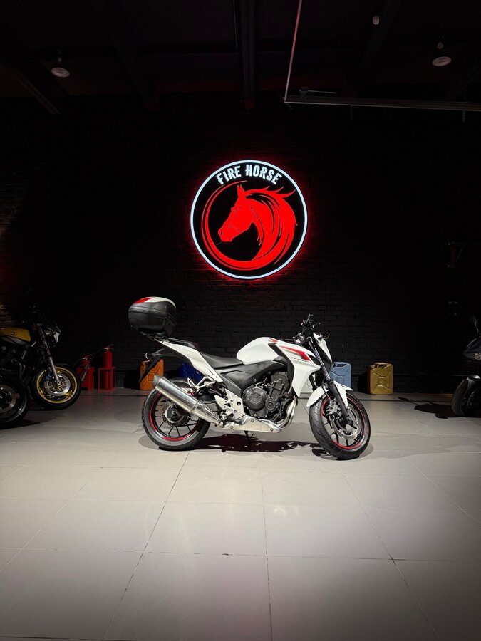 Honda CB 400F