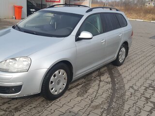 2009 Volkswagen Golf V, серебристый, 745500 рублей, вид 1