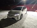 2012 Toyota Prius III Рестайлинг (XW30), белый, 1400000 рублей - вид 3