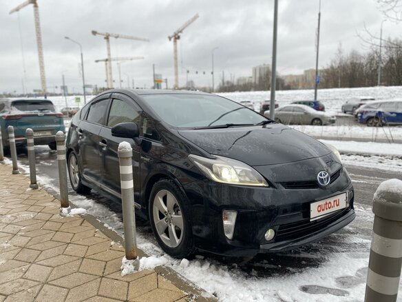 2013 Toyota Prius III Рестайлинг (XW30), чёрный, 1150000 рублей - вид 2