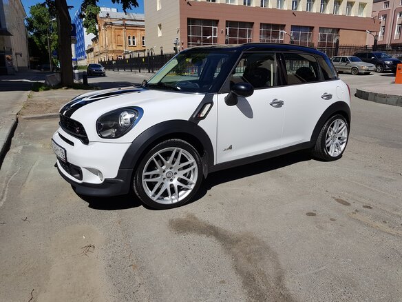 2010 Mini Countryman Cooper S I, белый - вид 1