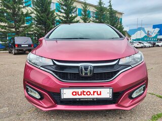 2018 Honda Fit III Рестайлинг, красный, 1240000 рублей, вид 1
