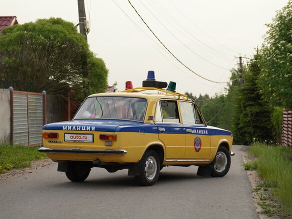 1984 Lada (ВАЗ) 2101, жёлтый - вид 3