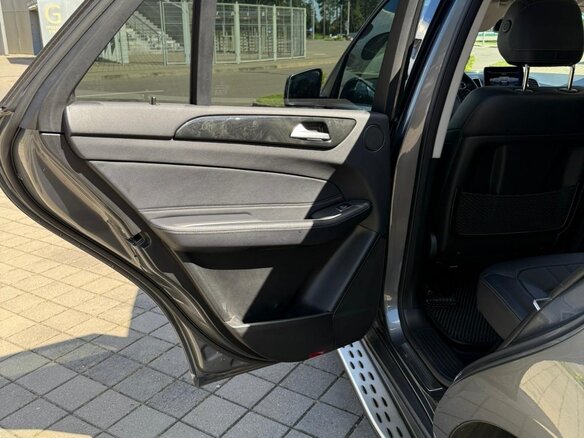 2018 Mercedes-Benz GLE 250 d I (W166), серый, 3600000 рублей - вид 15