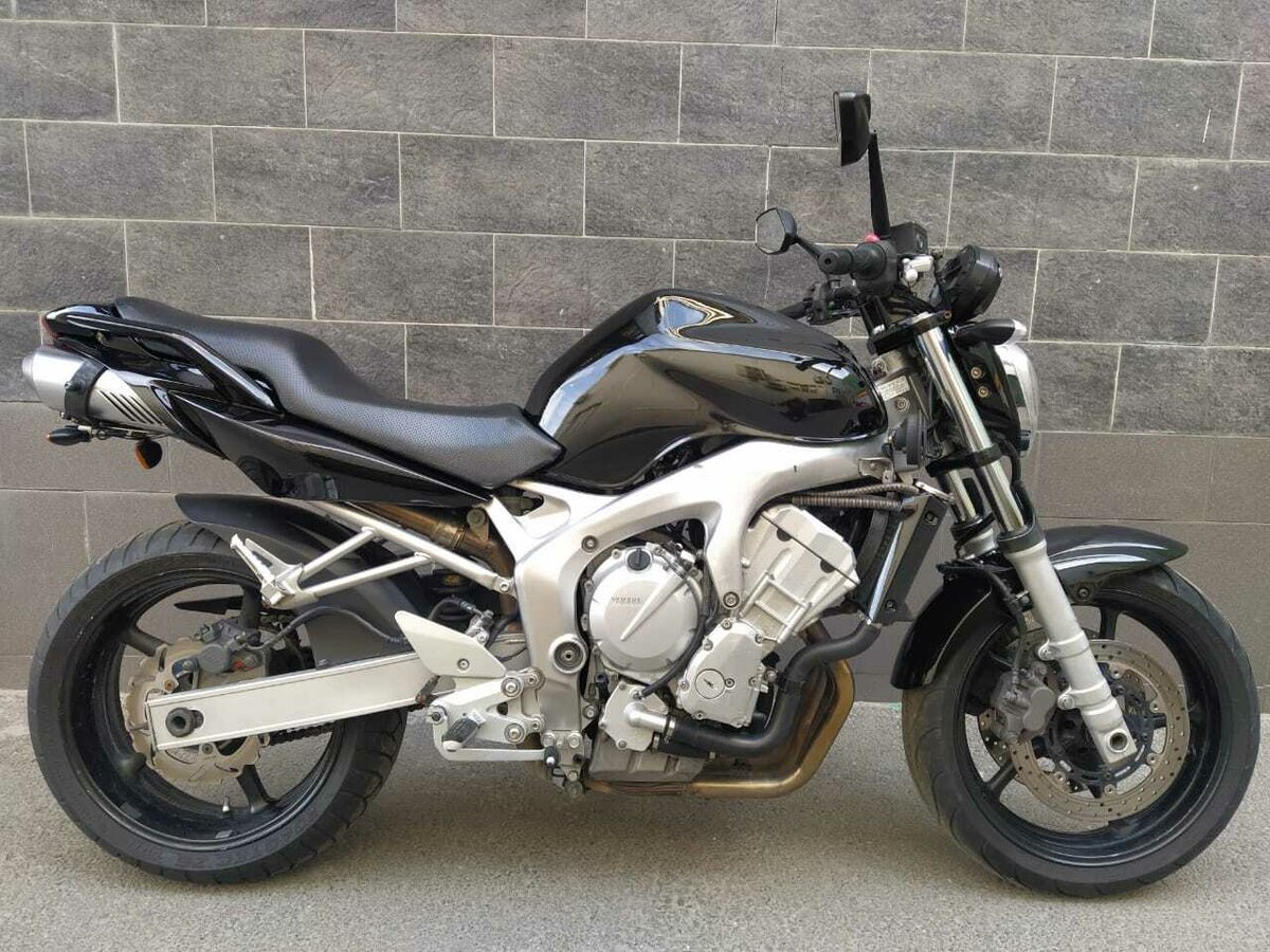Yamaha FZ6