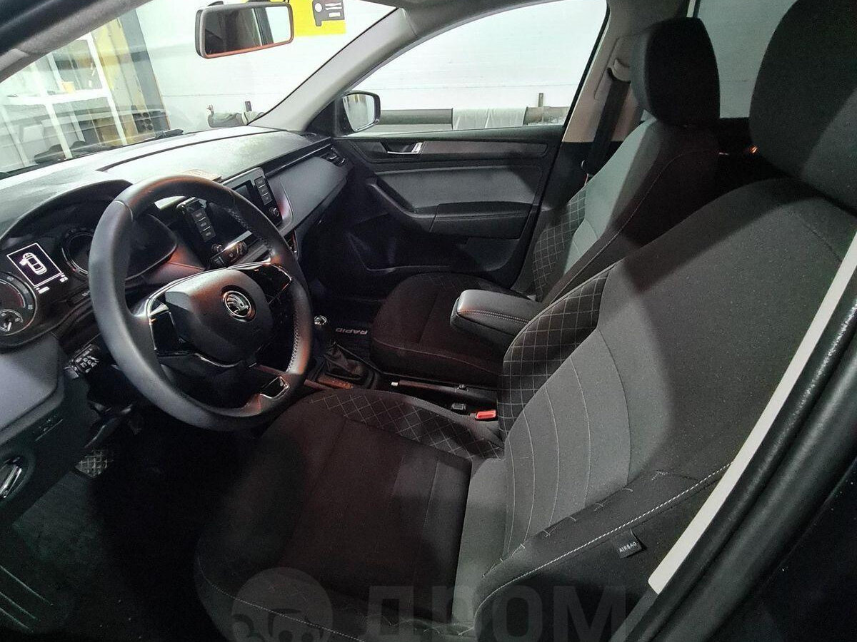 Купить б/у Skoda Rapid II 1.6 AT (110 л.с.) бензин автомат в Сургуте ...